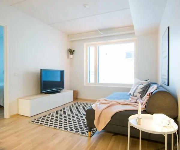 아파트 Aurora Center